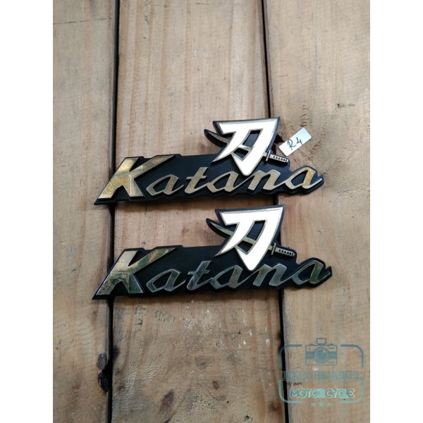 Emblem box cover side samping aki Suzuki Trs Trz katana original