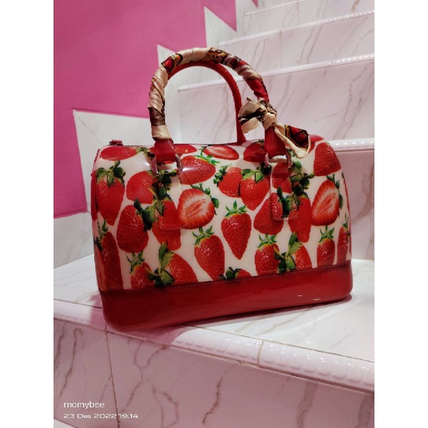 Tas furla tabung strawberry/Tas strawberry/tas furla tabung motif