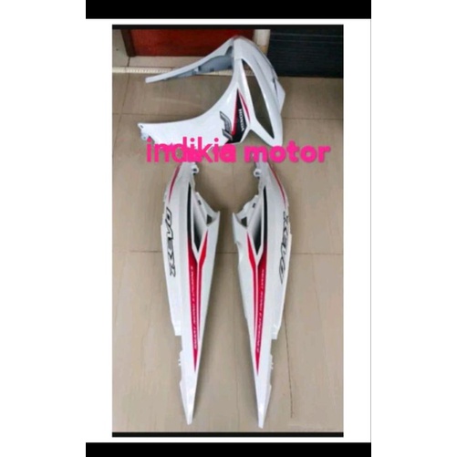 cover body depan belakang revo fit fi Revo fi putih