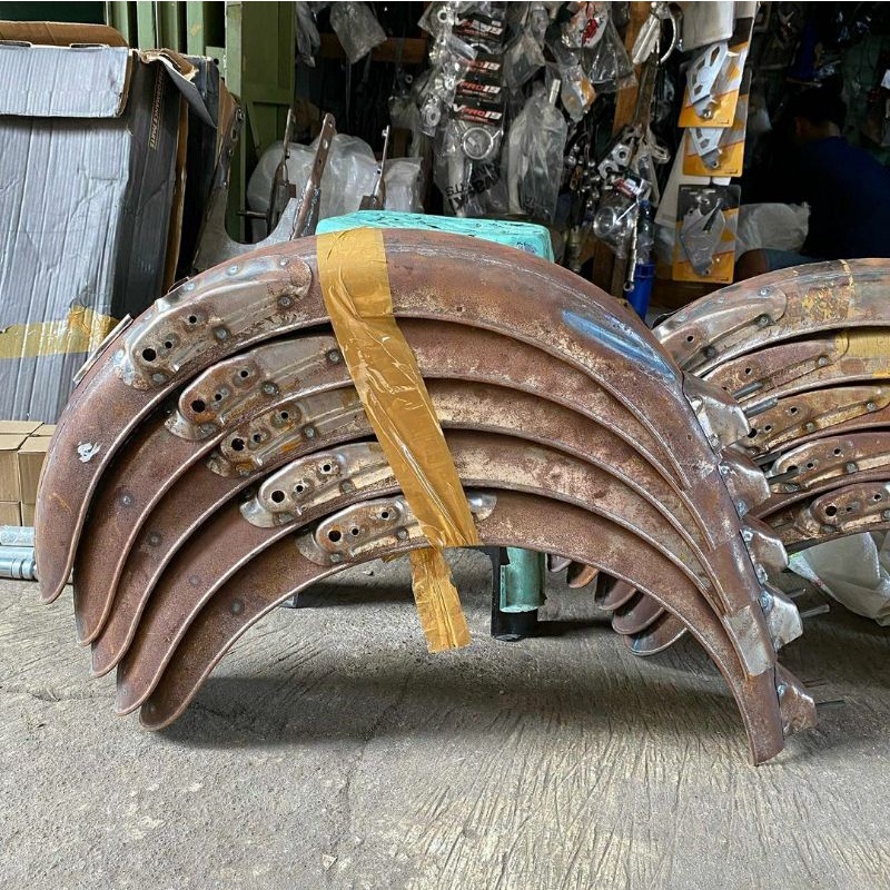 Slebor CB Pres kudus Selebor Belakang CB Pres Kudus Spakbor Belakang CB Pres Kudus Detail Original