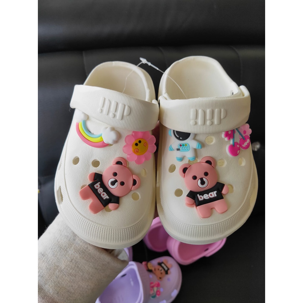 sandal baim fuji anak golfer dilli aksesoris jibbitz teddy bear terlaris 805 (24-35)sandal anak gemoyy ala eva korea