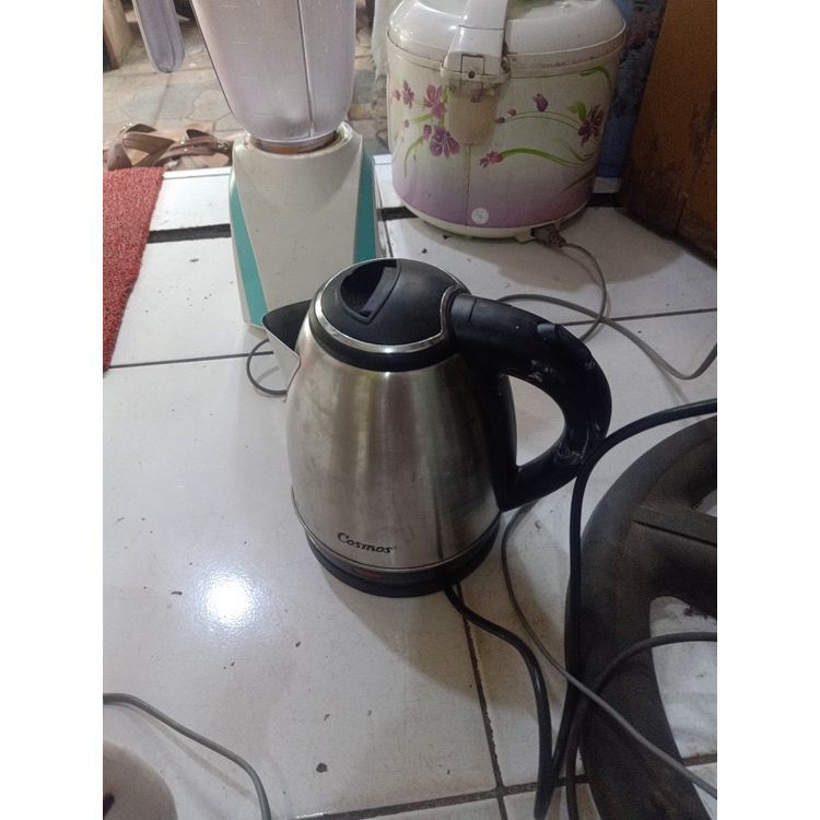 COSMOS Kettle Listrik Stainless 1.5 Liter CTL-618