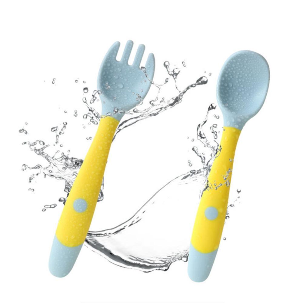 Top Spoon Fork Set Lembut Lucu Alat Bantu Balita Alat Makan Utensil Silicone