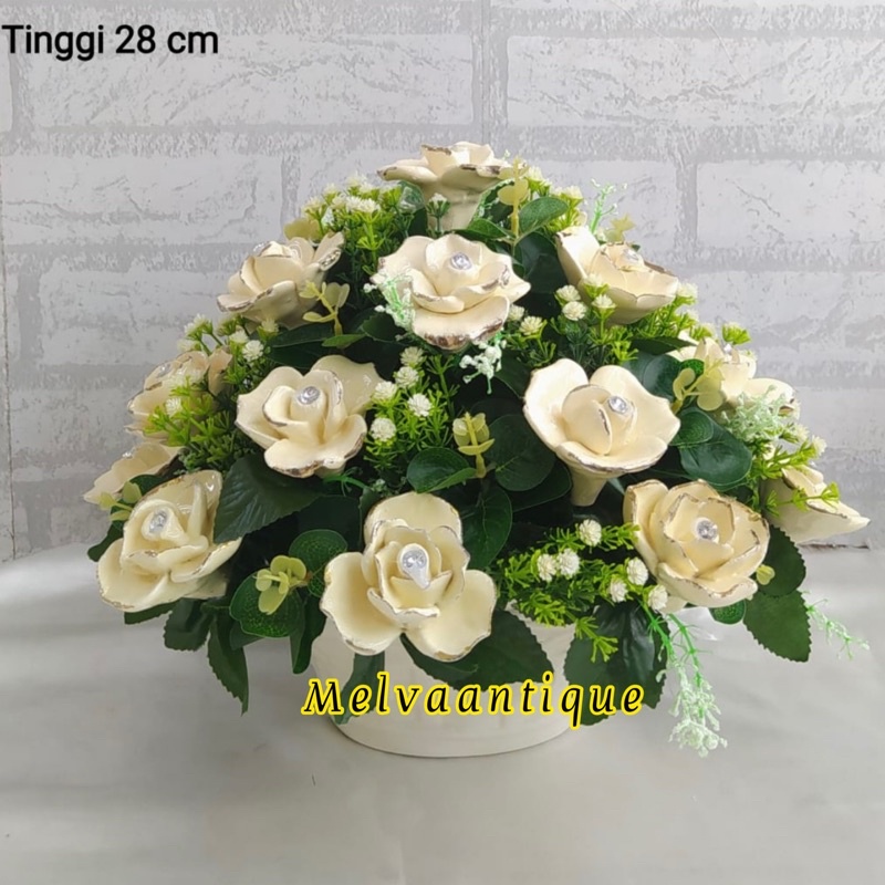 Rangkaian Bunga Keramik Italy capodimonte / Rangkaian Bunga untuk Meja Tamu Bunga Cream