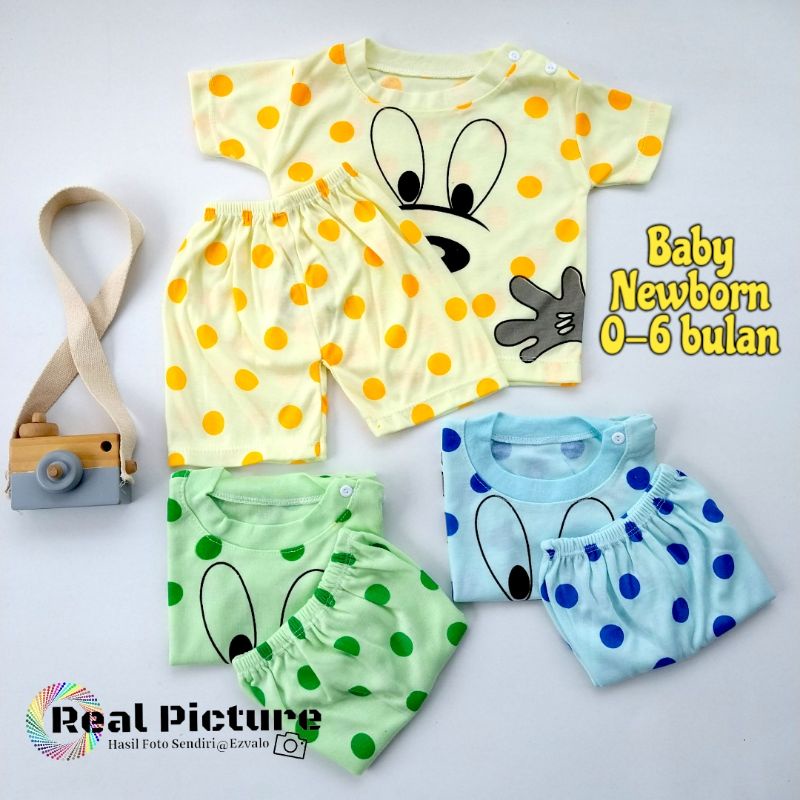 set baju bayi kaos oblong tangan pendek / piayama bayi kancing di pundak