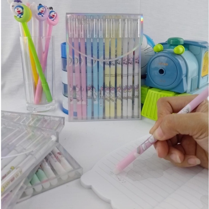 PULPEN ERASABLE 1 PAKET ISI 12 PCS FREE BOX NYA IMUT LUCU TINTA HITAM PEN BISA DI HAPUS KARAKTER RANDOM MODEL FANCY CUTE ALAT TULIS KEKINIAN HARGA TERJANGKAU KUALITAS TERJAMIN