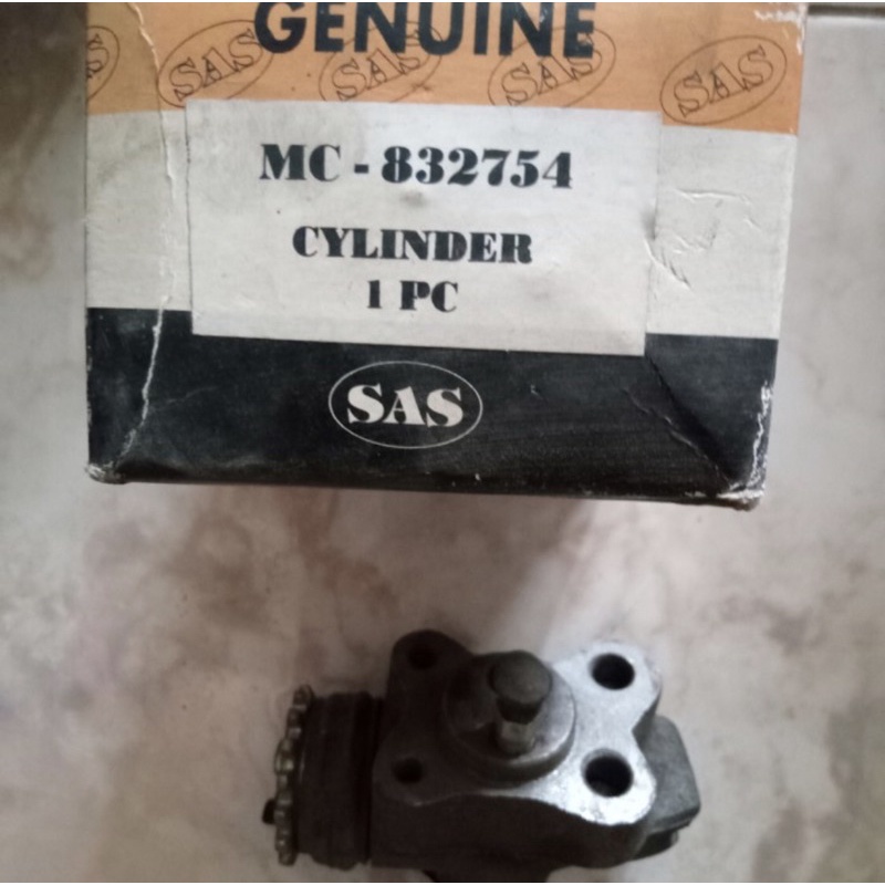 Master Rem Roda Depan kiri Colt Diesel PS 120 Merk SAS