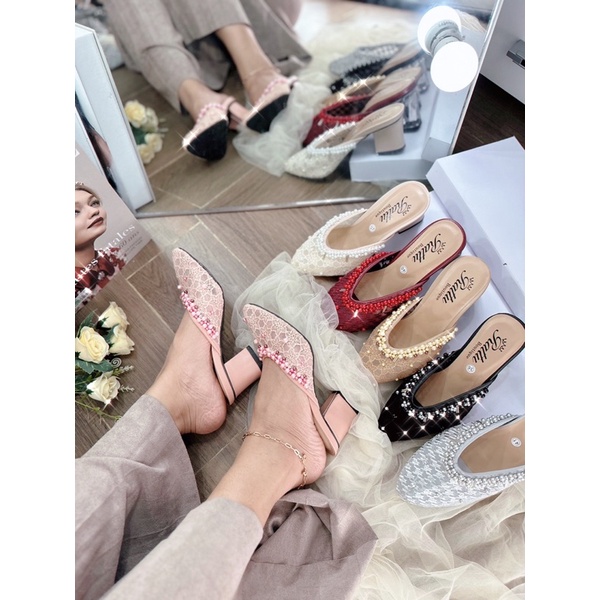 Termurah!!!! COD Hells kaca 7cm brukat mewah/ hells weding brukat, Sepatu brukat, sepatu hak wanita, Wedding shoes , sepatu pengantin