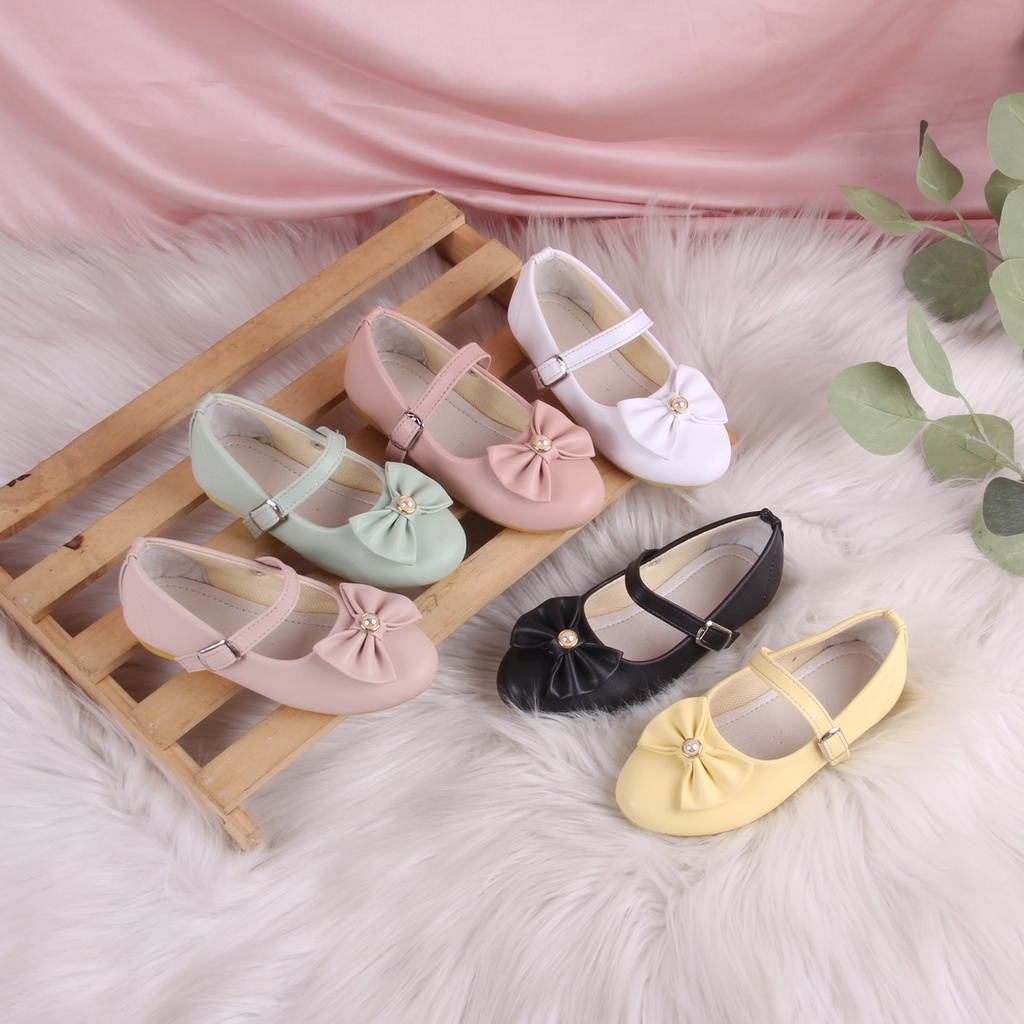 Sepatu Balet Anak Perempuan Usia 1 2 Tahun Akesoris Pita Mutiara WMP