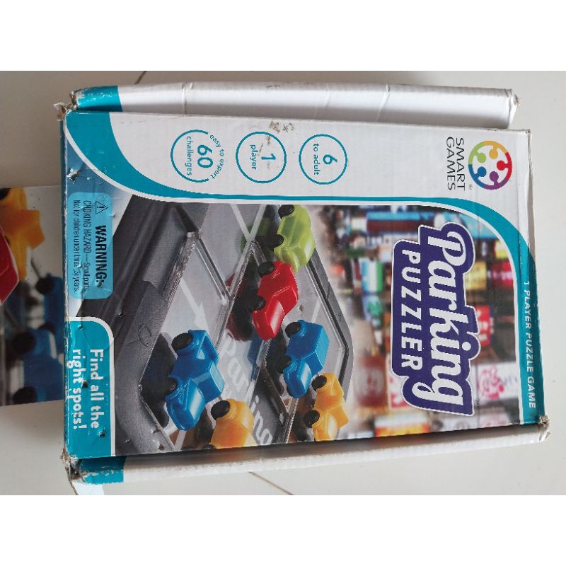 board game parking puzzler. Smart games parking puzzler
