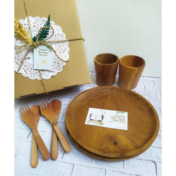 

Hampers Besek | Paket Kado | Couple 096