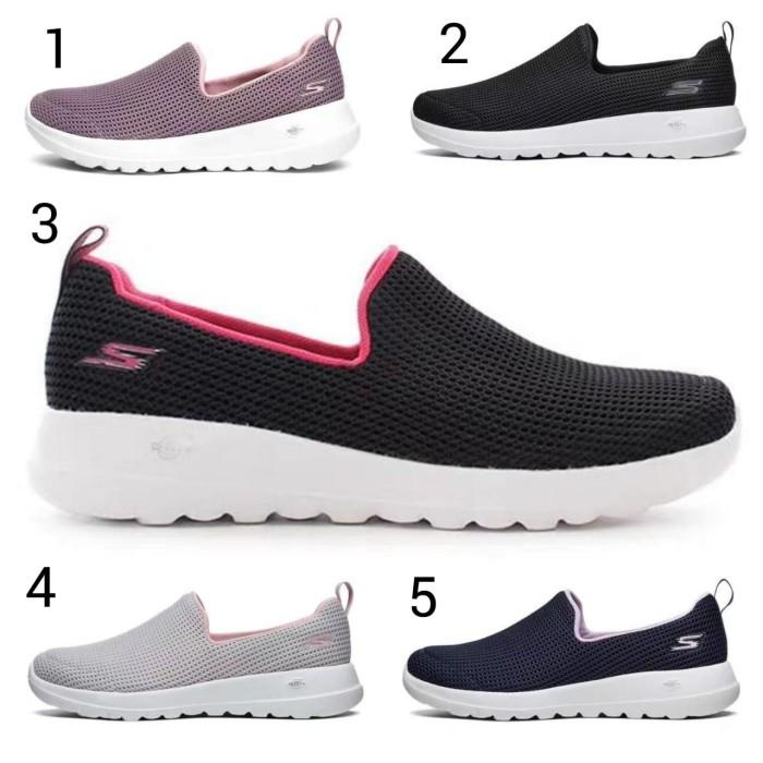 Skechers / Sepatu Skechers Wanita / Skechers Go Walk Joy - Centerpiece