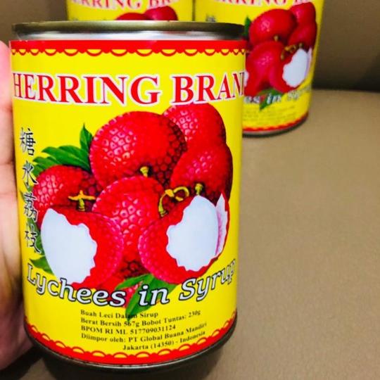 

6.6 Promo >> Lychee kaleng Herring Brand/buah kaleng leci merk herring murah halal