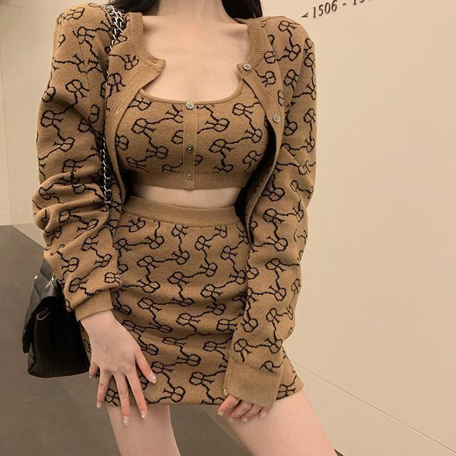 Suhao Niche Leher Bulat Lengan Panjang Baru Pendek Slim Malas Dicetak Huruf Cardigan Rajut Jaket Top Setelan Jas