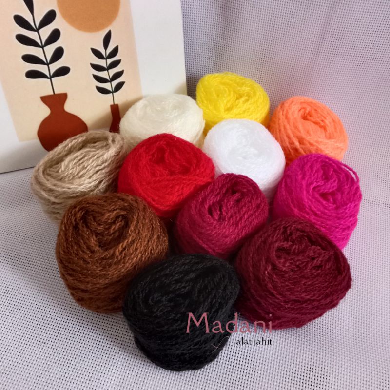 Benang Wol Kecil