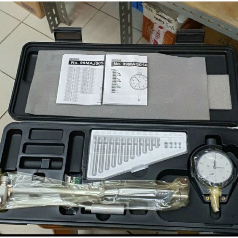 MITUTOYO ORIGINAL DIAL BORE GAUGE TYPE 511-713