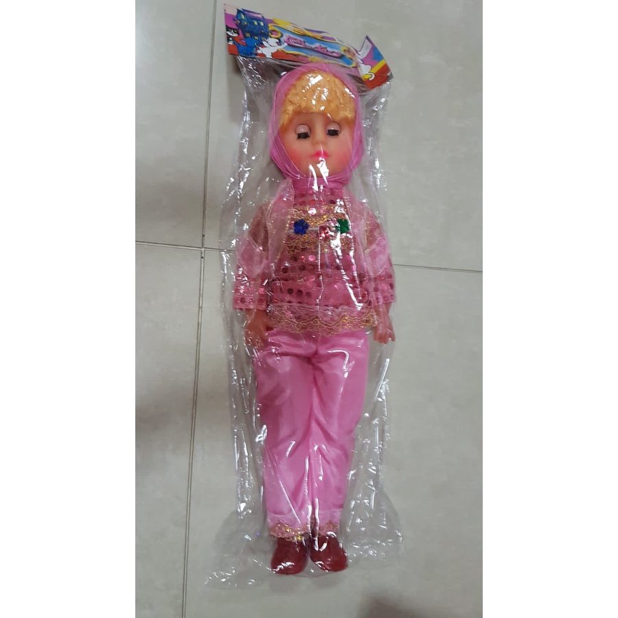 Mainan boneka bayi perempuan