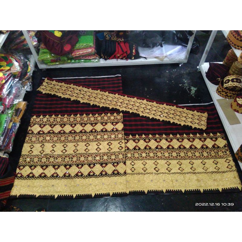 

Set kain Tapis Cantik Lampung Asli Sulam Tangan