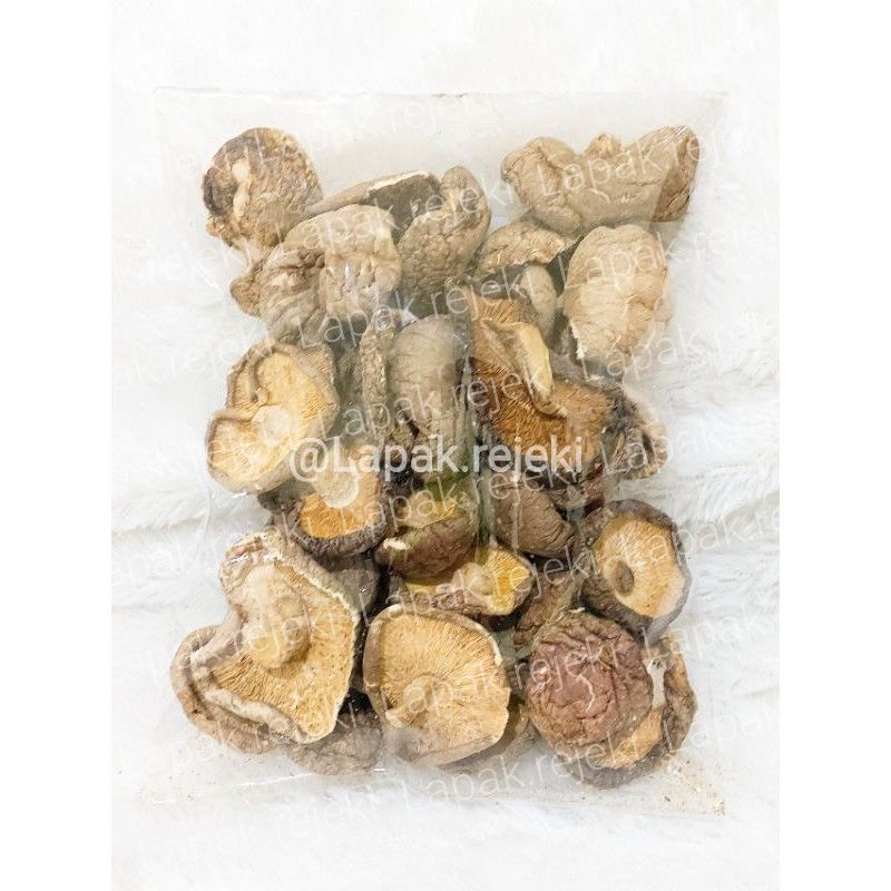 

Jamur Shiitake / Jamur Kering / Hioko / Mushroom / Hyoko / Hiuko 150gram / 200gram