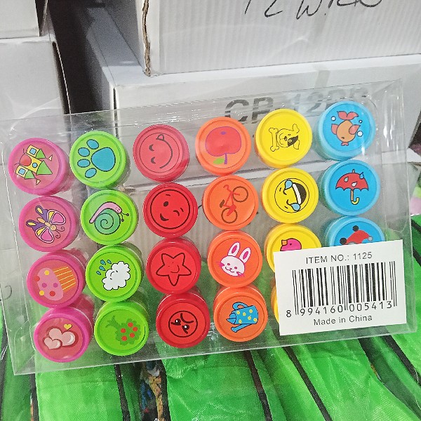 

STEMPEL MURAH ISI 26 PC EMOTICON / ANIMAL / HURUF / ANGKA