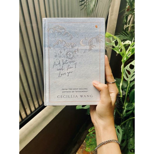 Novel Lumiére Blanche Cecillia Wang