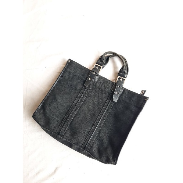 Agnes B Tote