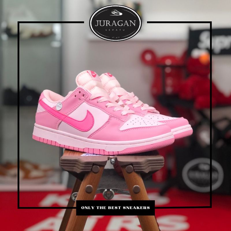 Nike Dunk Low &quot;Triple Pink&quot;