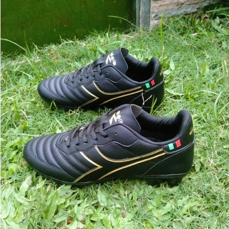 sepatu bola Diadora terbaru/Sol sudah dijahit keliling/sepatu olahraga pria/Size 39-43