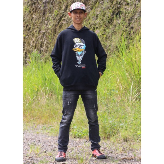 Hoodie B/ONE/SOUL Hitam/B/ONE/SOUL Duck Hoodie Hitam Hoodie Pria Stylish