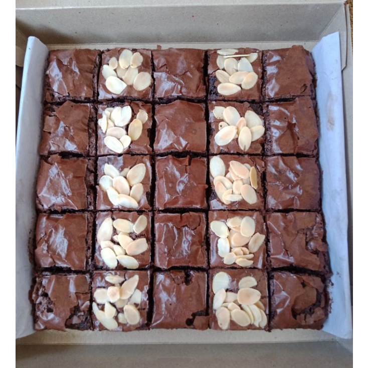 Jual Brownies Fudge Premium/Shiny Crust Fudge Brownies/Brownies Sekat