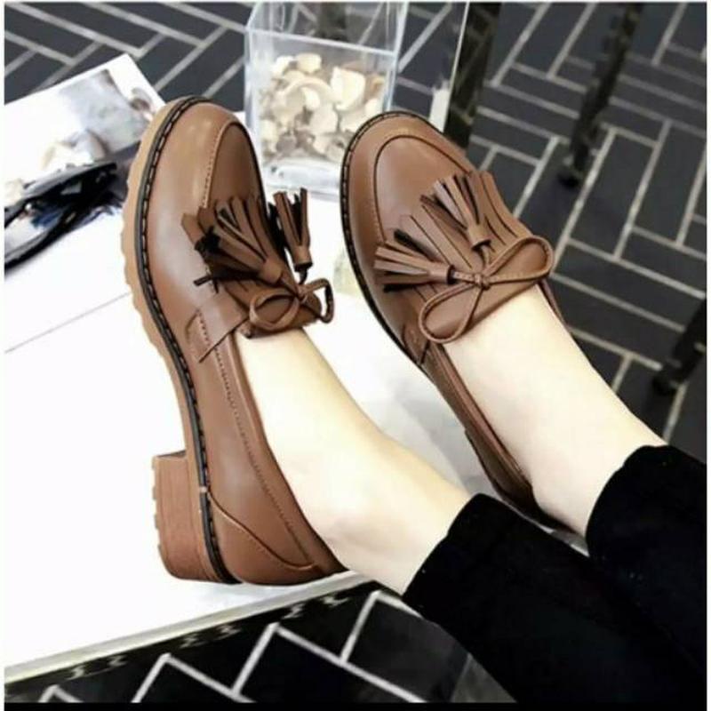 Loafer Kulit Asli Lentur Empuk Sepatu Wanita Clarks K*Lit Leather Docmart Rumbe/Sepatu Loafers Wanit