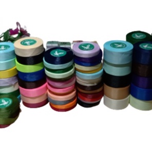 

Pita Grossgrain Ukuran 1/2inch 1cm Per Roll Pita kado Pita Bucket Bunga pita salur