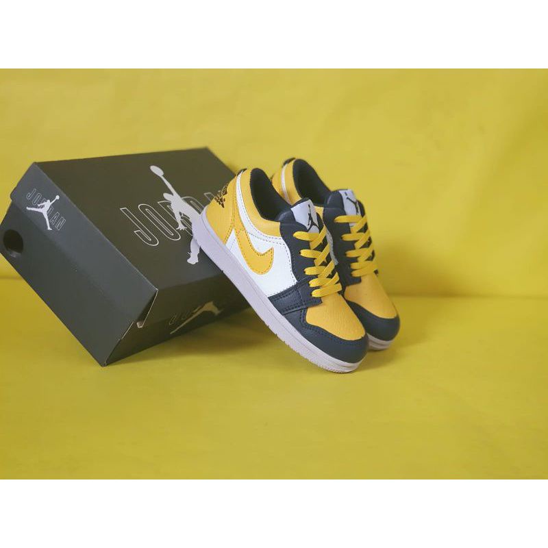 Sepatu Anak Nike Air Jordan Model Low