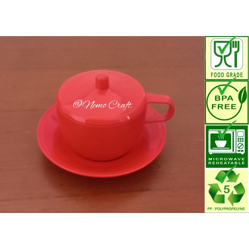 1 set cangkir + tutup + piring tatakan HoyaPlast
