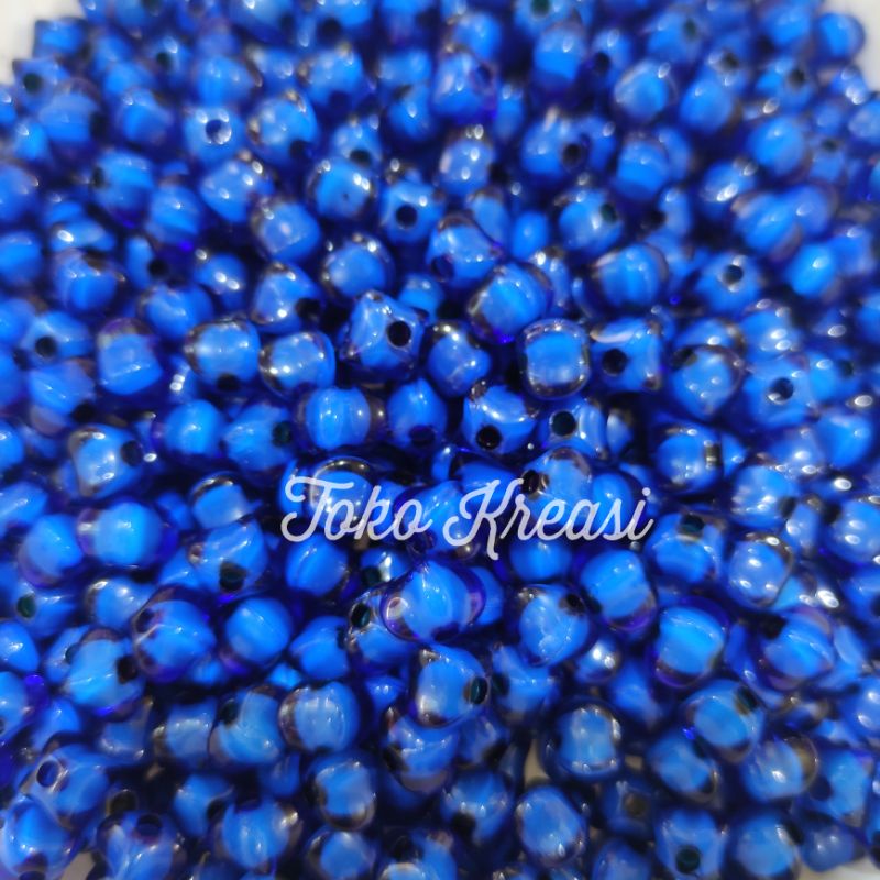 Mote / Manik isi bentuk belimbing 8mm warna biru tua