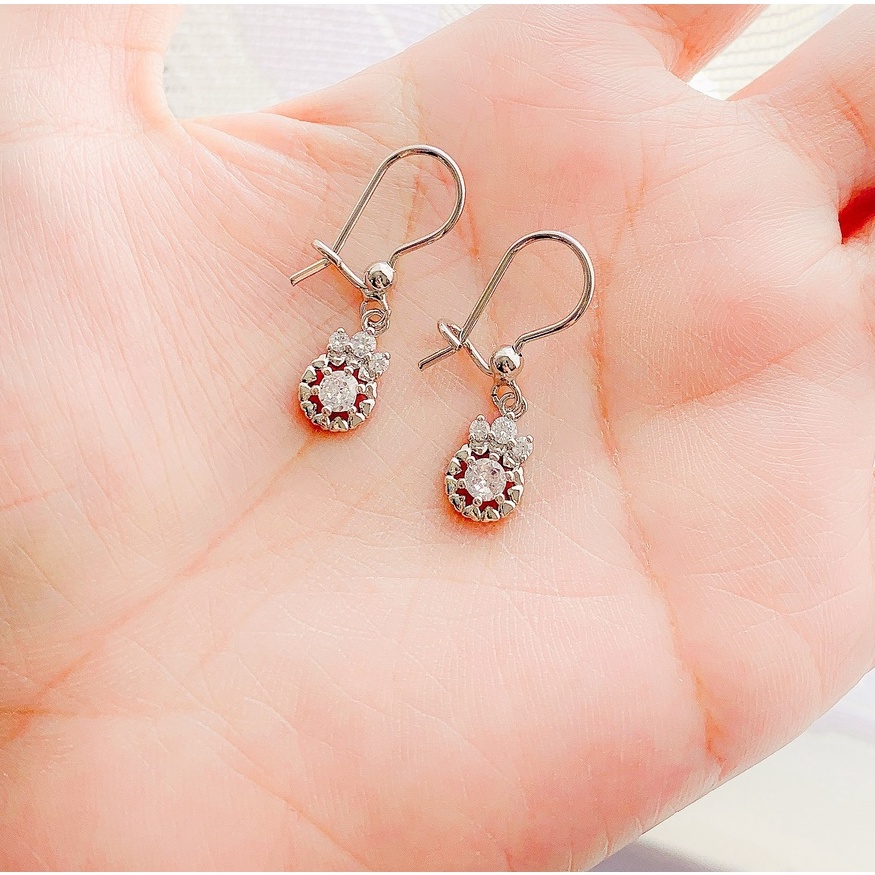 Anting Wanita Ukiran Menawan Zirconia Silver