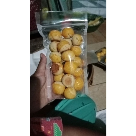 

Kue Nastar kemasan pouch