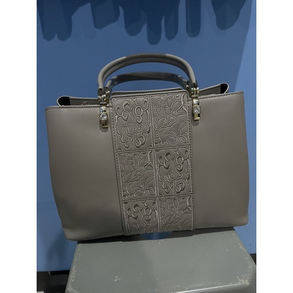 (PRELOVED) Elizabeth Arden bag original