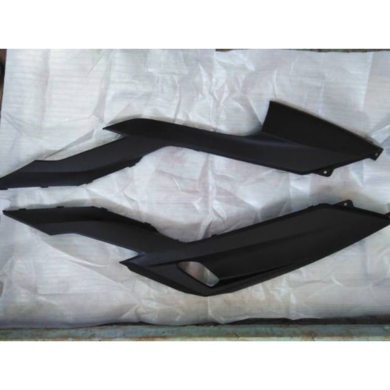 cover under dek bawah kiri kanan vario 125-150 new thn 2018-2022 cover under side L/R