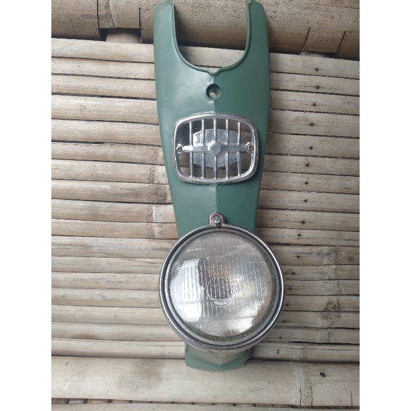 Cover Head Lamp C100/102 Unyil