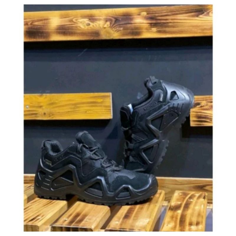 Sepatu Tactical lowa