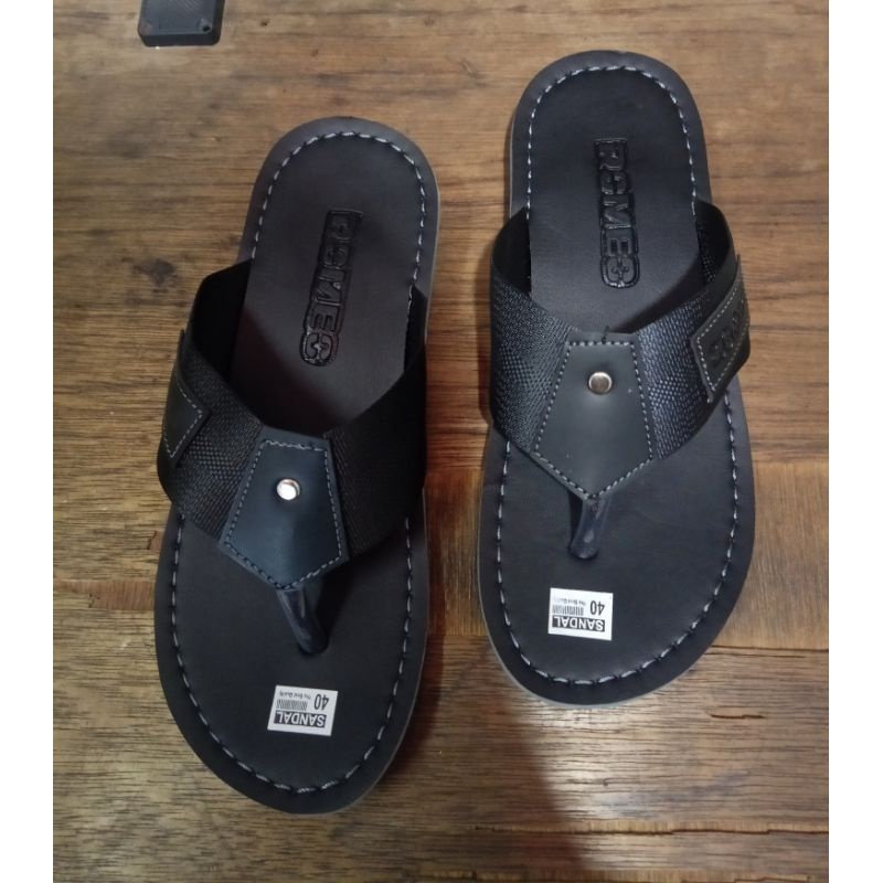 Sandal Semi kulit Bahan