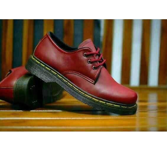 Restock sepatu pria dokamar dr martin low coklat maroon hitam boots pendek kerja kuliah