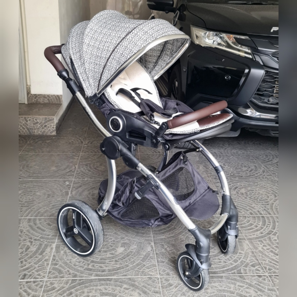 PRELOVED HYBIRD CURVE STROLLER PARISIAN / KERETA DORONG BAYI LIPAT