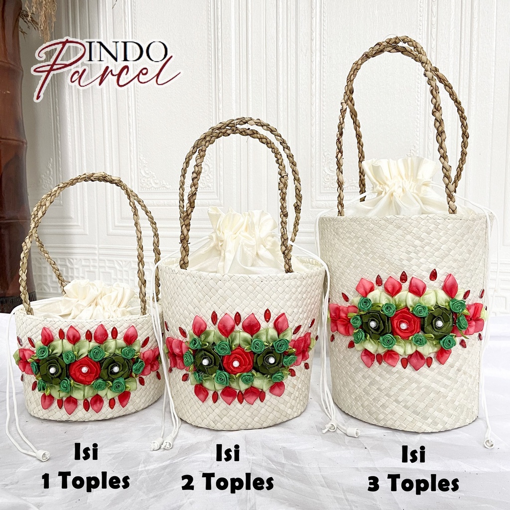 

INDOPARCEL - Tas Parcel Edisi Natal Tas Anyaman Pandan Acsessories Pita Natal 3 Varian