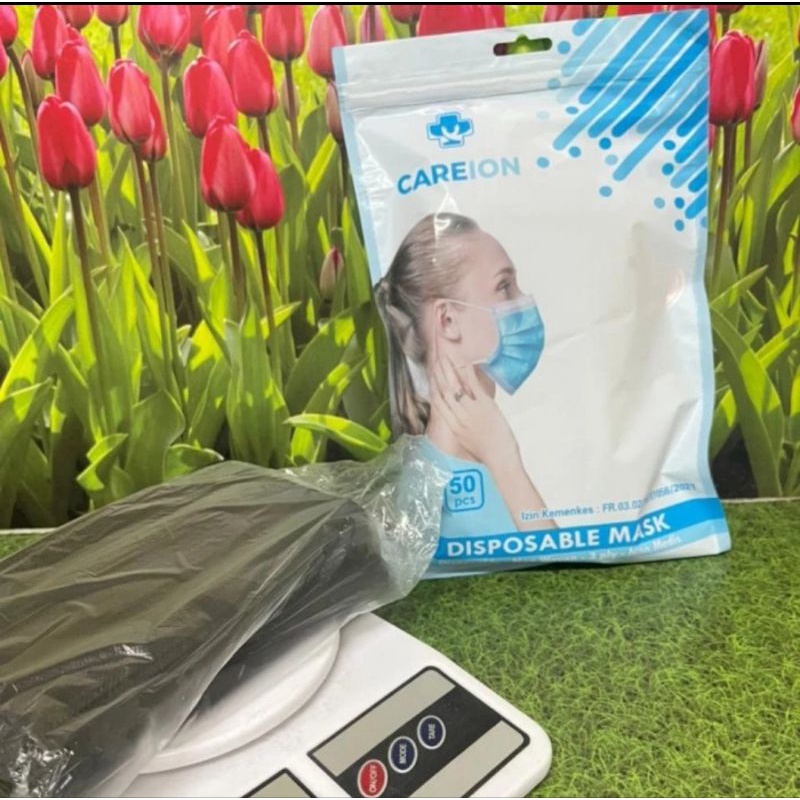 Masker Earloop Hitam CAREION 3ply Isi 50pcs