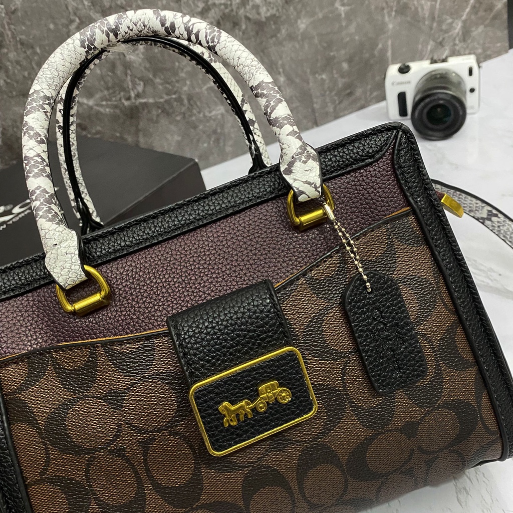 Co@ch Grace Carryall In Signature 6741(FreeKantongKain+Bubble Wrap)