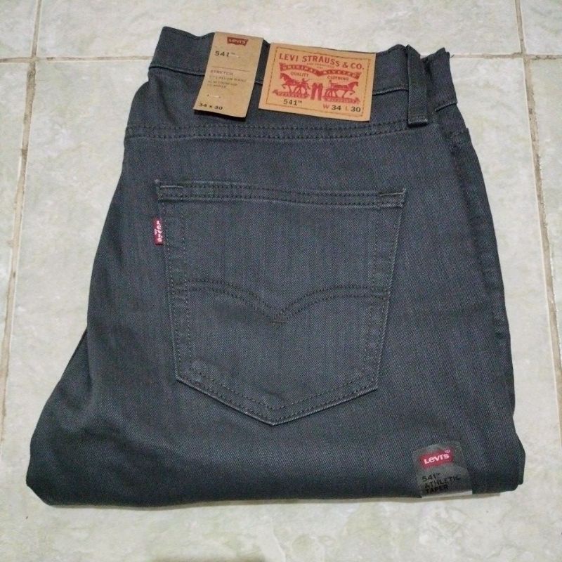 Levi's 541 Original - Hitam