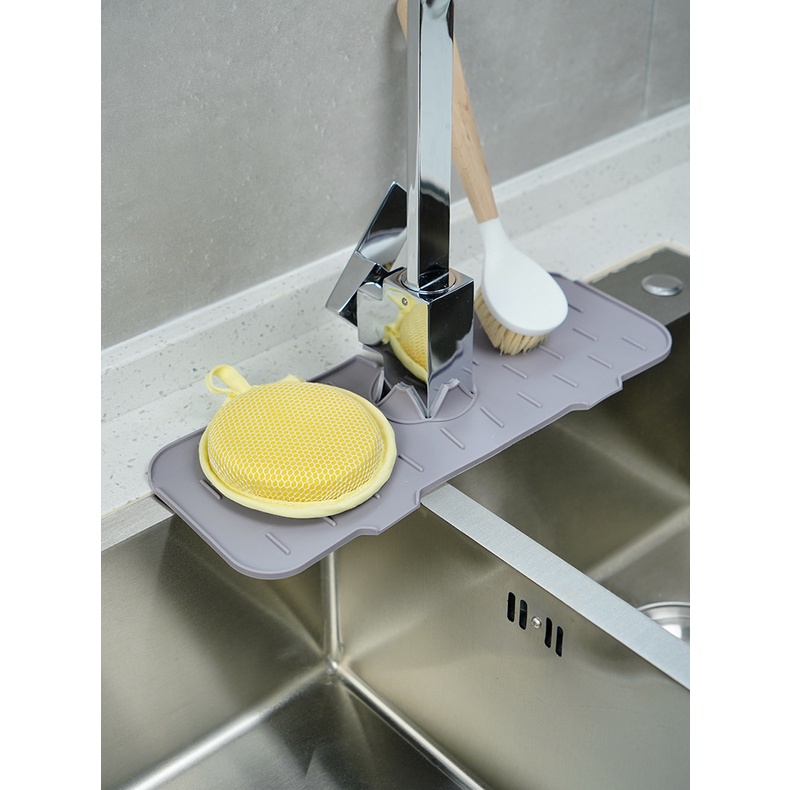 Faucet Drain Pad Multifungsi Silicone / Tatak Tirinsan Air Keran Untuk Dapur Wastafel WC