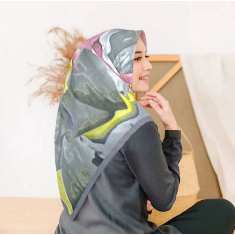 OBRAL TERLARIS WARNANIAA KUNING / KERUDUNG SEGI EMPAT / JILBAB INSTAN / HIJAB TERBARU TERMURAH KEKIN